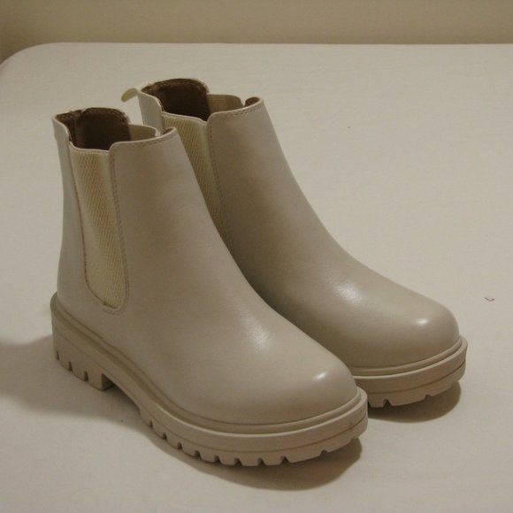 New Bone Soda Pilot Ankle Bootie - Picture 2 of 5